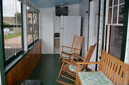 Charming Camping Rental for Fishing Enthusiasts in Laconia, New Hampshire - Weirs Beach, New Hampshire - glamping.directory