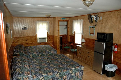 Charming Camping Rental for Fishing Enthusiasts in Laconia, New Hampshire - Weirs Beach, New Hampshire - glamping.directory
