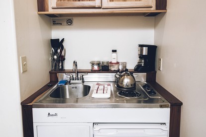 Luxury Suite Rentals with Wi-Fi near Great Sand Dunes National Park - Crestone, Colorado - glamping.directory