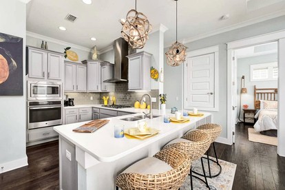Elegant Coastal Cottage with Private Golf Cart & Pool Near 30A Beaches, Santa Rosa Beach Florida - Santa Rosa Beach, Florida - glamping.directory