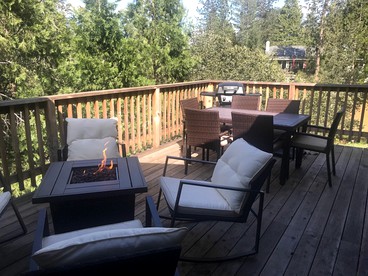 Pet-Perfect Pine Mountain Lake: Explore Beaches from Your Pet-Friendly Rental - Groveland, California - glamping.directory