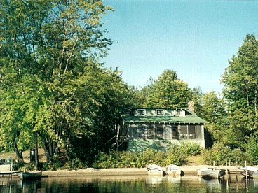 Charming Cabin Rental on Lake Paradox for Group Getaway in Adirondacks, New York - glamping.directory