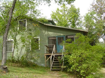 Charming Cabin Rental on Lake Paradox for Group Getaway in Adirondacks, New York - Severance, New York - glamping.directory