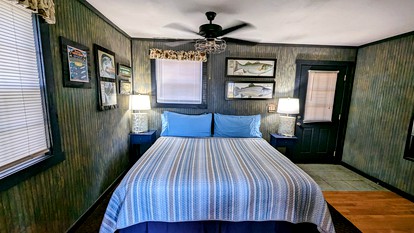 Sparta Serenity: Charming Cabin with Hot Tub and Scenic Farm Views in TN - Sparta, Tennessee - glamping.directory