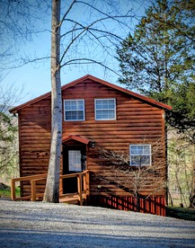 Sparta Serenity: Charming Cabin with Hot Tub and Scenic Farm Views in TN - Sparta, Tennessee - glamping.directory
