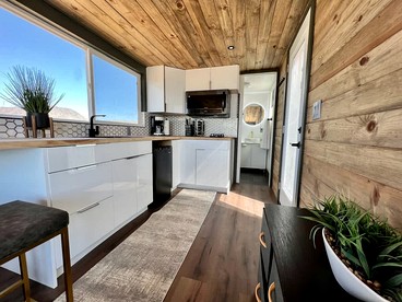 Stunning Tiny House with Picnic Space, Barbecue and Fire Pit in Meadview, Arizona - Mohave Valley, Arizona - glamping.directory