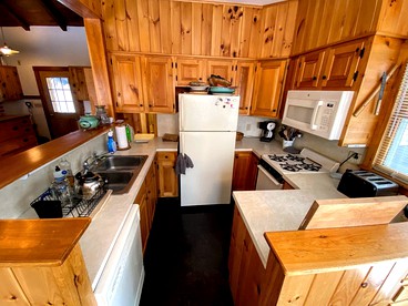 Spacious Retreat for a White Mountains Vacation Getaway - Franconia, New Hampshire - glamping.directory