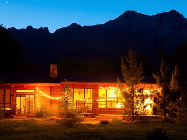 Peaceful Vacation Retreat Five Minutes Away from Zion National Park in Springdale, Utah - Springdale , Utah - glamping.directory