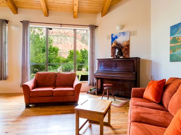 Peaceful Vacation Retreat Five Minutes Away from Zion National Park in Springdale, Utah - Springdale , Utah - glamping.directory