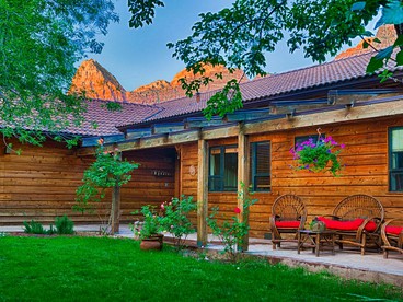 Peaceful Vacation Retreat Five Minutes Away from Zion National Park in Springdale, Utah - glamping.directory