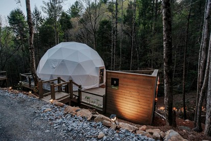 Georgia's Trendy Family Escape: Dome with Private Hot Tub in Cherry Log - Cherry Log, Georgia - glamping.directory