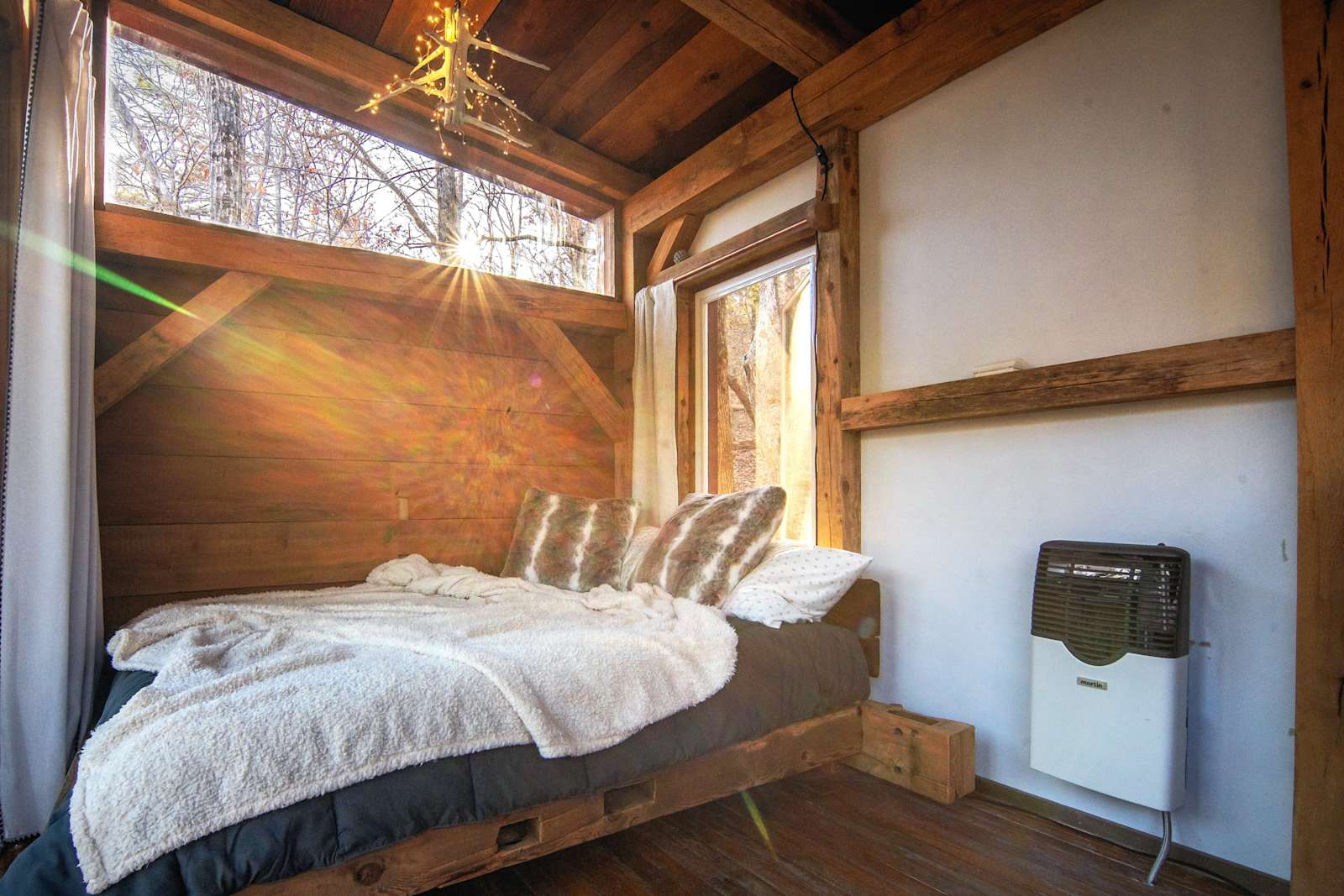 Catkins Creek - Berryville, Arkansas - glamping.directory