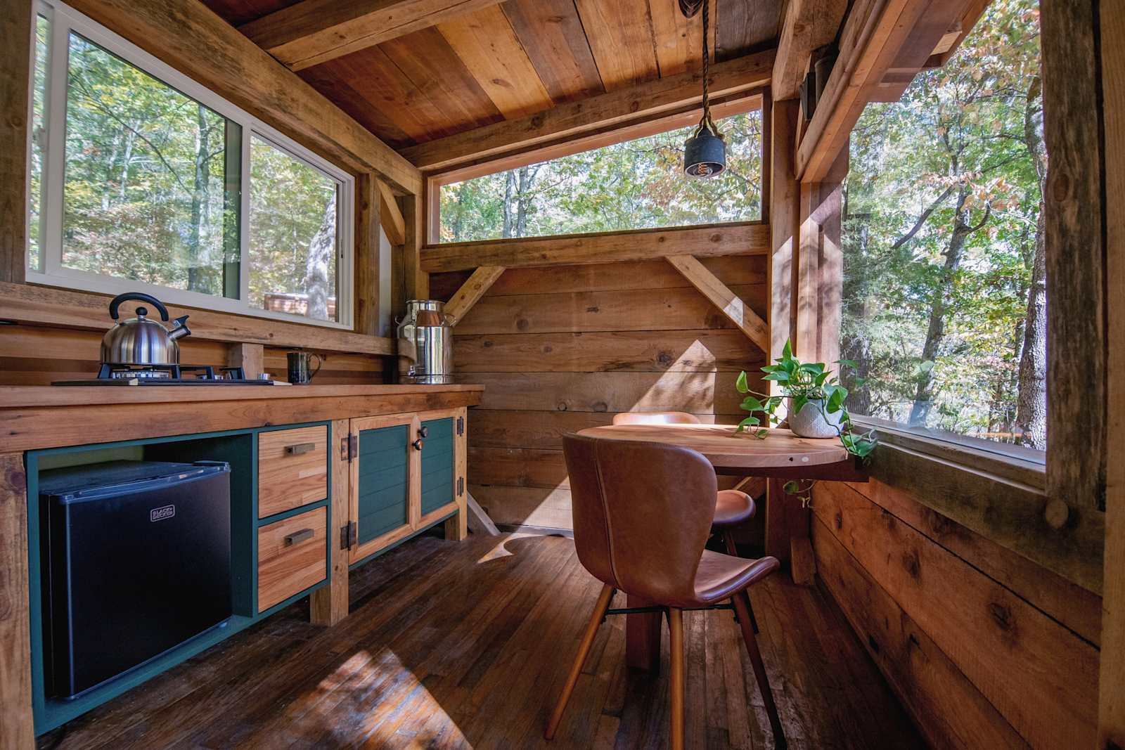 Catkins Creek - Berryville, Arkansas - glamping.directory