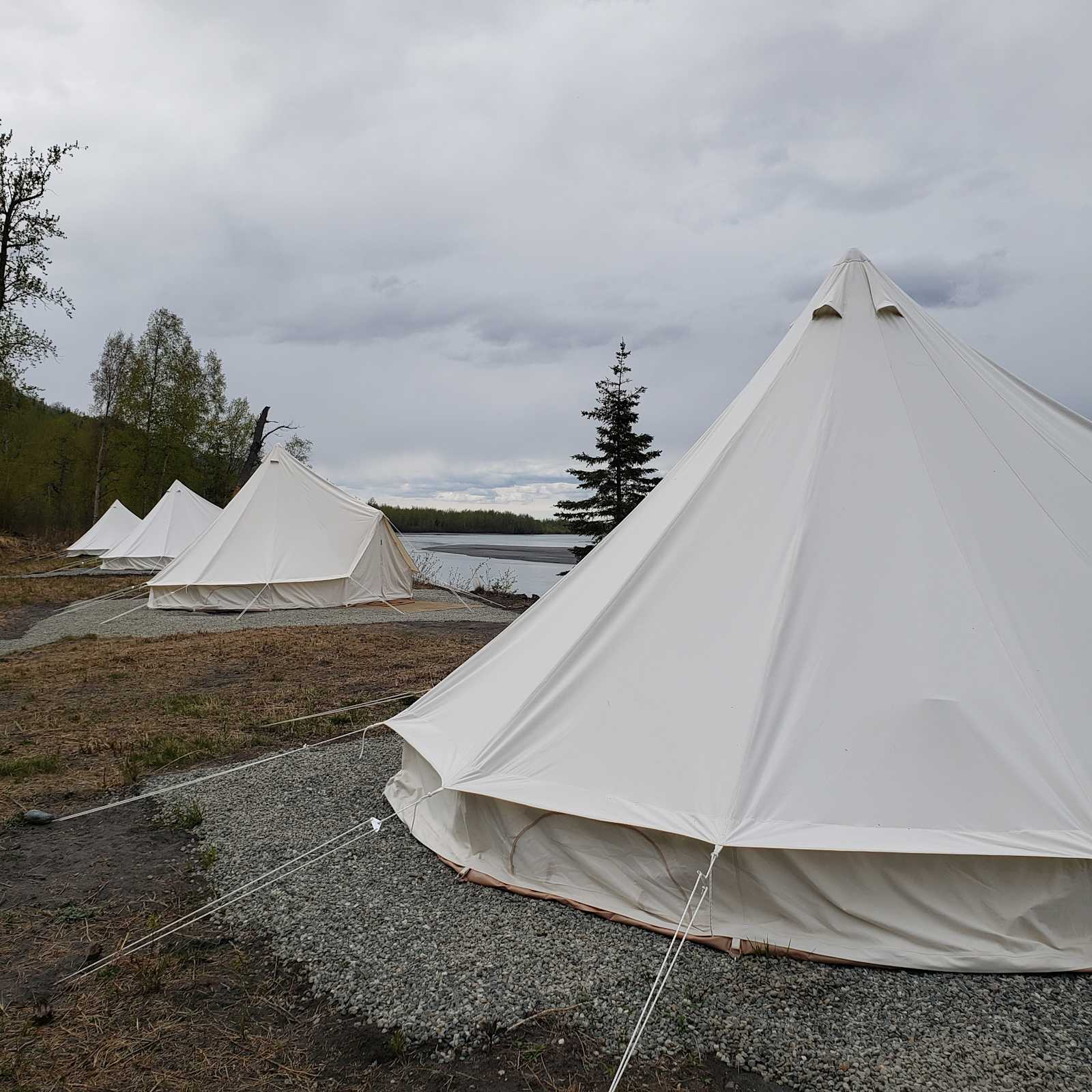 Lulu's Glamping on the Knik River - Palmer, Alaska - glamping.directory