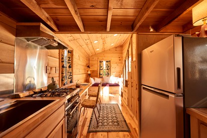 Cute Wooden Tiny House on a Beautiful Farm near Bethel Woods for a Romantic Getaway in Woodridge, New York - Woodridge, New York - glamping.directory