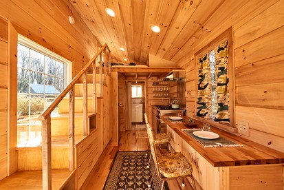 Cute Wooden Tiny House on a Beautiful Farm near Bethel Woods for a Romantic Getaway in Woodridge, New York - Woodridge, New York - glamping.directory