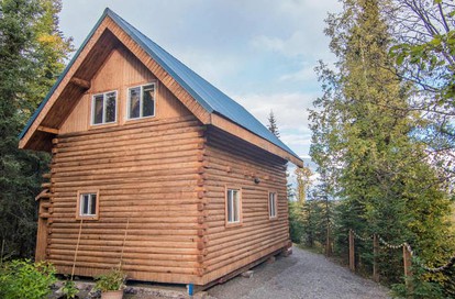 Getaway Cabin Rental with Stunning Kenai River Views in Kenai Peninsula, Alaska - Sterling, Alaska - glamping.directory