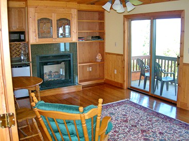 Cozy Room in Bed and Breakfast for Relaxing Getaway on Lake Huron, Michigan - Cheboygan, Michigan - glamping.directory