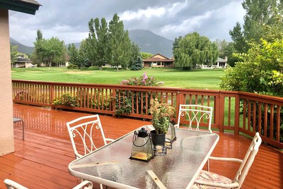 Impressive Cabin Rental on a Golf Course for Getaways in Durango, Colorado - Durango, Colorado - glamping.directory