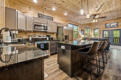 Outstanding Cabin with Air Hockey Table Beautifully Designed in Tennessee - Sevierville, Tennessee - glamping.directory