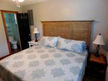 Charming Vacation Rental for a Riverfront Getaway near Lake Sardis, Oklahoma - Tuskahoma, Oklahoma - glamping.directory