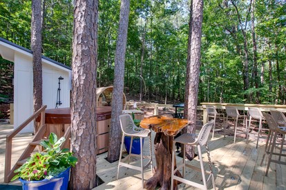 Sweet Tiny House Nestled Among the Towering Trees in Alabama - Scottsboro, Alabama - glamping.directory
