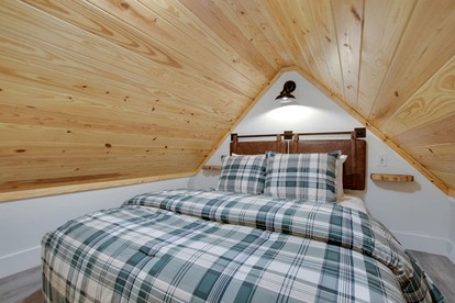 Sweet Tiny House Nestled Among the Towering Trees in Alabama - Scottsboro, Alabama - glamping.directory