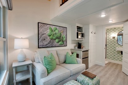 Sweet Tiny House Nestled Among the Towering Trees in Alabama - Scottsboro, Alabama - glamping.directory