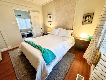Pet Friendly Cottage in Grand Beach, Michigan - Grand Beach, Michigan - glamping.directory