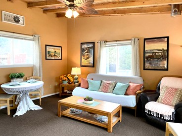 Charming Cabin with Kitchen and River Views, Perfect for a Glamping Retreat in Northern California - glamping.directory