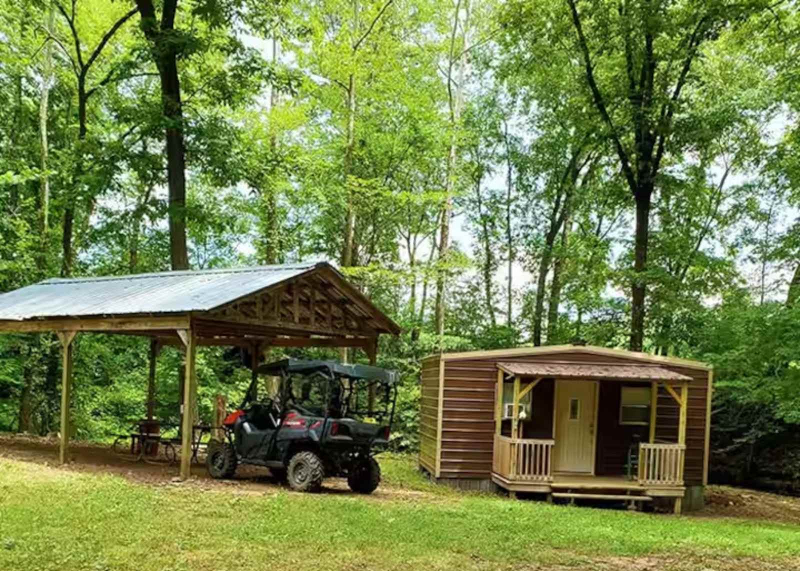 Cozy Cabin The Ozarks - glamping.directory