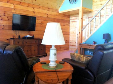 Two-Story Log Cabin Rental with a Hot Tub near Upper Meramec River, Missouri - Steelville, Missouri - glamping.directory