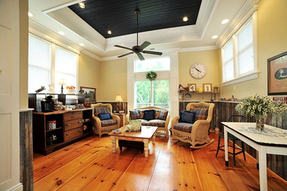 Charming Bed and Breakfast Accommodation near Beaver Falls, Pennsylvania - Ellwood, Pennsylvania - glamping.directory