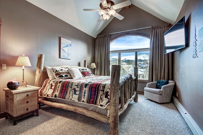 Fully-Equipped Breckenridge Cabin for Skiing Vacations in Colorado - Breckenridge, Colorado - glamping.directory