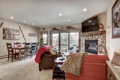 Fully-Equipped Breckenridge Cabin for Skiing Vacations in Colorado - Breckenridge, Colorado - glamping.directory