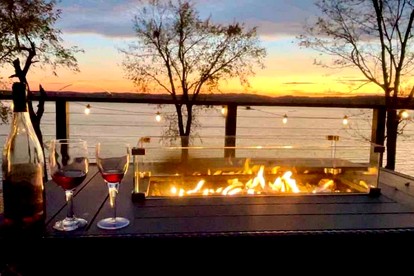 Inmerse in the Serenity of this Lakefront Cottage in Cadiz, Kentucky - Cadiz, Kentucky - glamping.directory