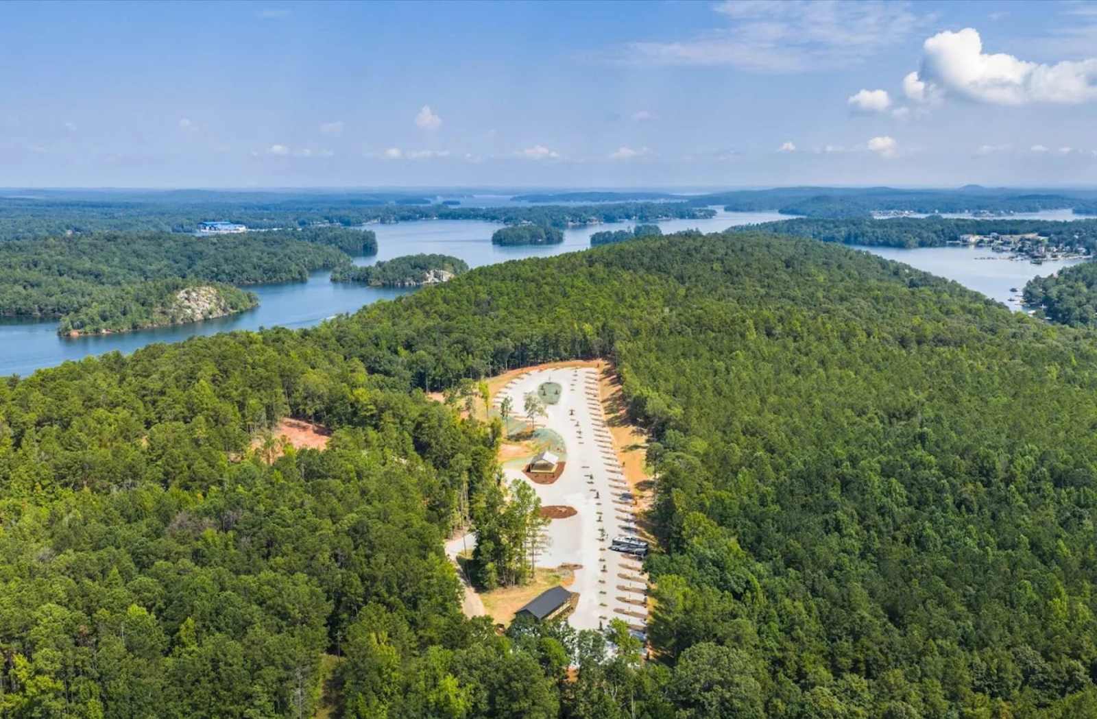 Whiskey Ridge RV Park - glamping.directory