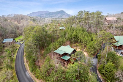 Countryside Charms: Experience Glamping Magic in Sevierville, Tennessee - Sevierville, Tennessee - glamping.directory