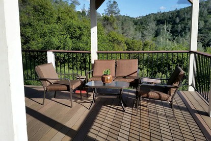 Comfortable Upper Floor Mountain Getaway in Penn Valley, California - Penn Valley, California - glamping.directory