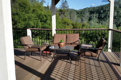 Comfortable Upper Floor Mountain Getaway in Penn Valley, California - glamping.directory