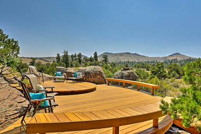 Solar-Powered Rocky Mountain Retreat for an Off-Grid Vacation in Colorado - Del Norte, Colorado - glamping.directory