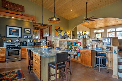 Solar-Powered Rocky Mountain Retreat for an Off-Grid Vacation in Colorado - Del Norte, Colorado - glamping.directory