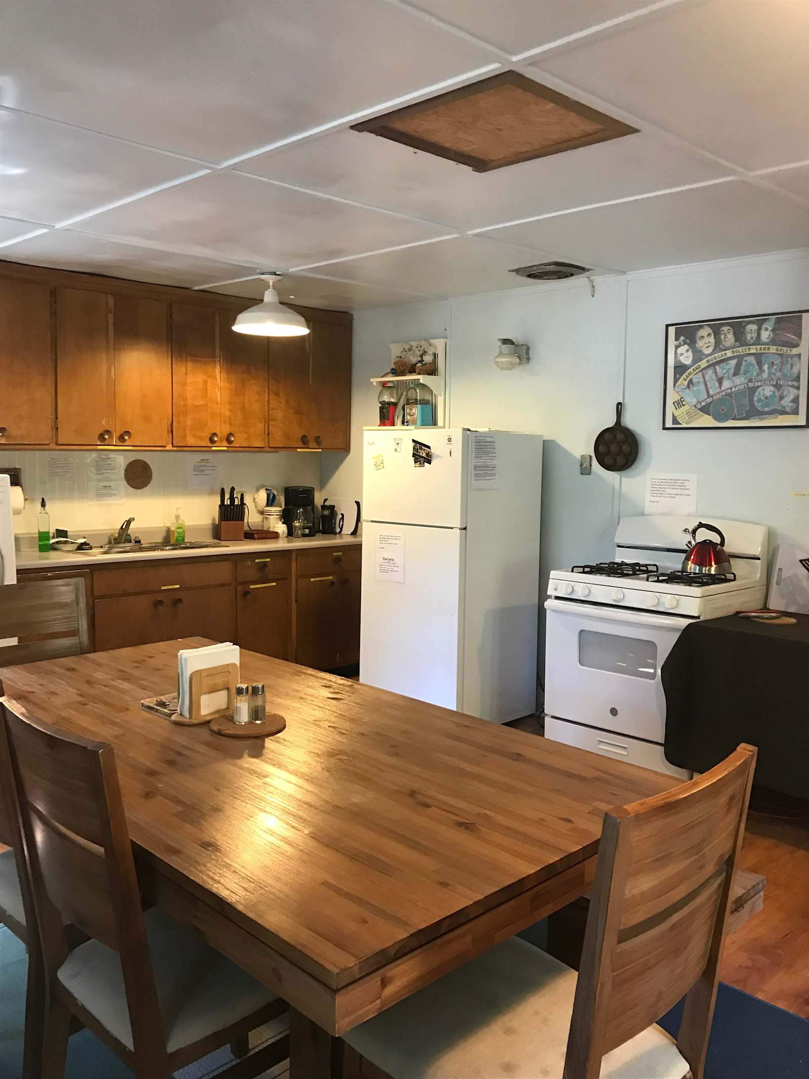 Hull Mt. Cabins - Potter Valley, California - glamping.directory