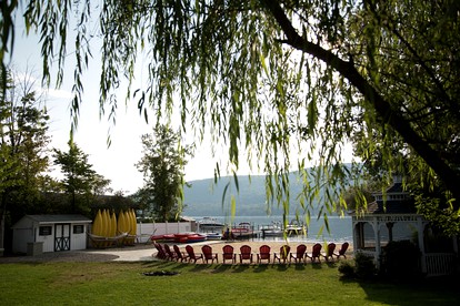 Family-Friendly Cabin Rental on Lake George in Upstate New York - Lake George, New York - glamping.directory