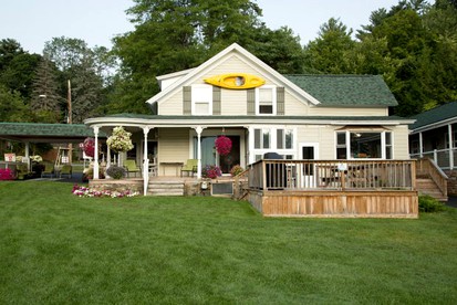 Family-Friendly Cabin Rental on Lake George in Upstate New York - glamping.directory