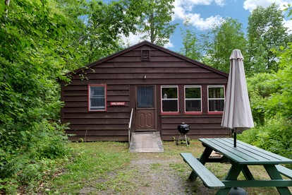 Family Mountain Vacation Rental with Fireplace in Connecticut River Valley - glamping.directory