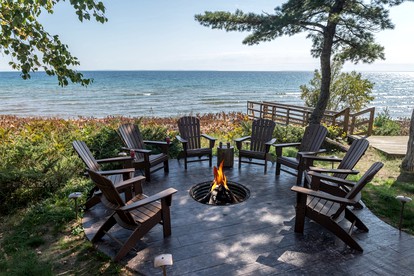 Paradise Found: Fireplace Cabin on the Shores of Lake Superior in Michigan - Paradise, Michigan - glamping.directory