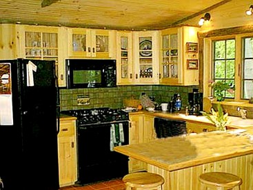 All Season Romantic One-Room Cabin on Moody Pond, in Upstate New York - Saranac Lake, New York - glamping.directory