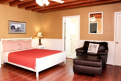 Group Cabin with Kayaks and Foosball Table in La Grange, Texas - La Grange, Texas - glamping.directory