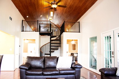 Group Cabin with Kayaks and Foosball Table in La Grange, Texas - La Grange, Texas - glamping.directory